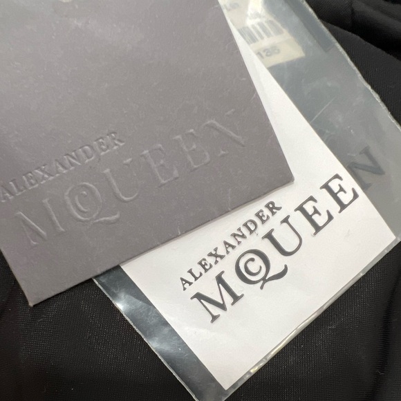 Alexander McQueen Jersey cross front wrap Dress - Picture 6 of 10